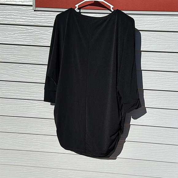 Zenana, Black 3/4 Sleeve Top - Picture 2 of 6